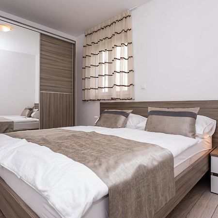 Apartments Crnekovic Tomislava 8 Baška Exteriér fotografie