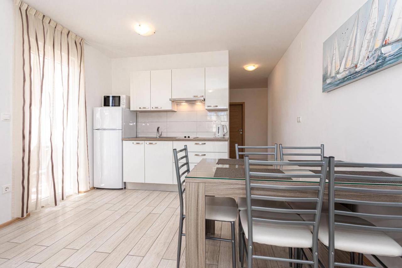 Apartments Crnekovic Tomislava 8 Baška Exteriér fotografie