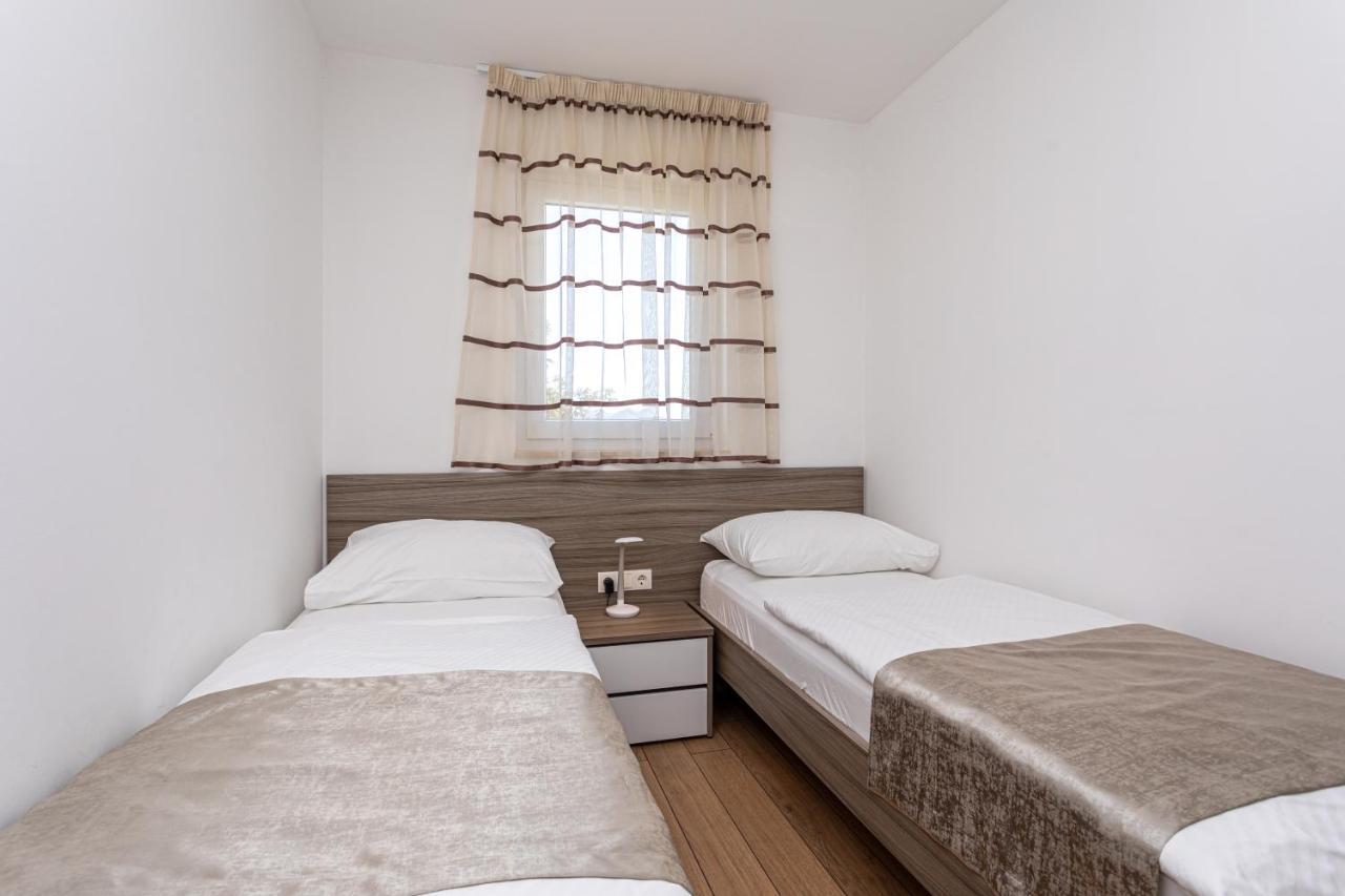 Apartments Crnekovic Tomislava 8 Baška Exteriér fotografie