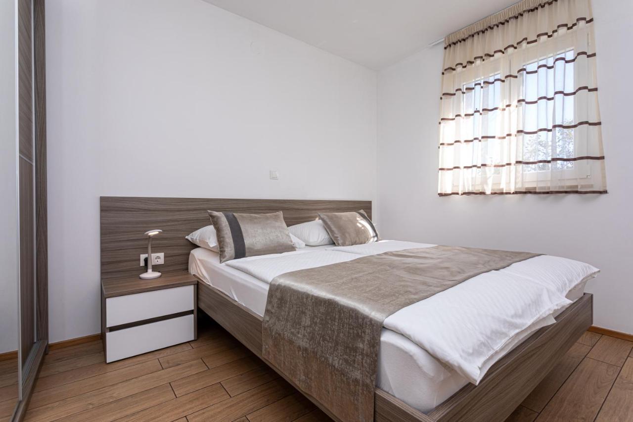 Apartments Crnekovic Tomislava 8 Baška Exteriér fotografie