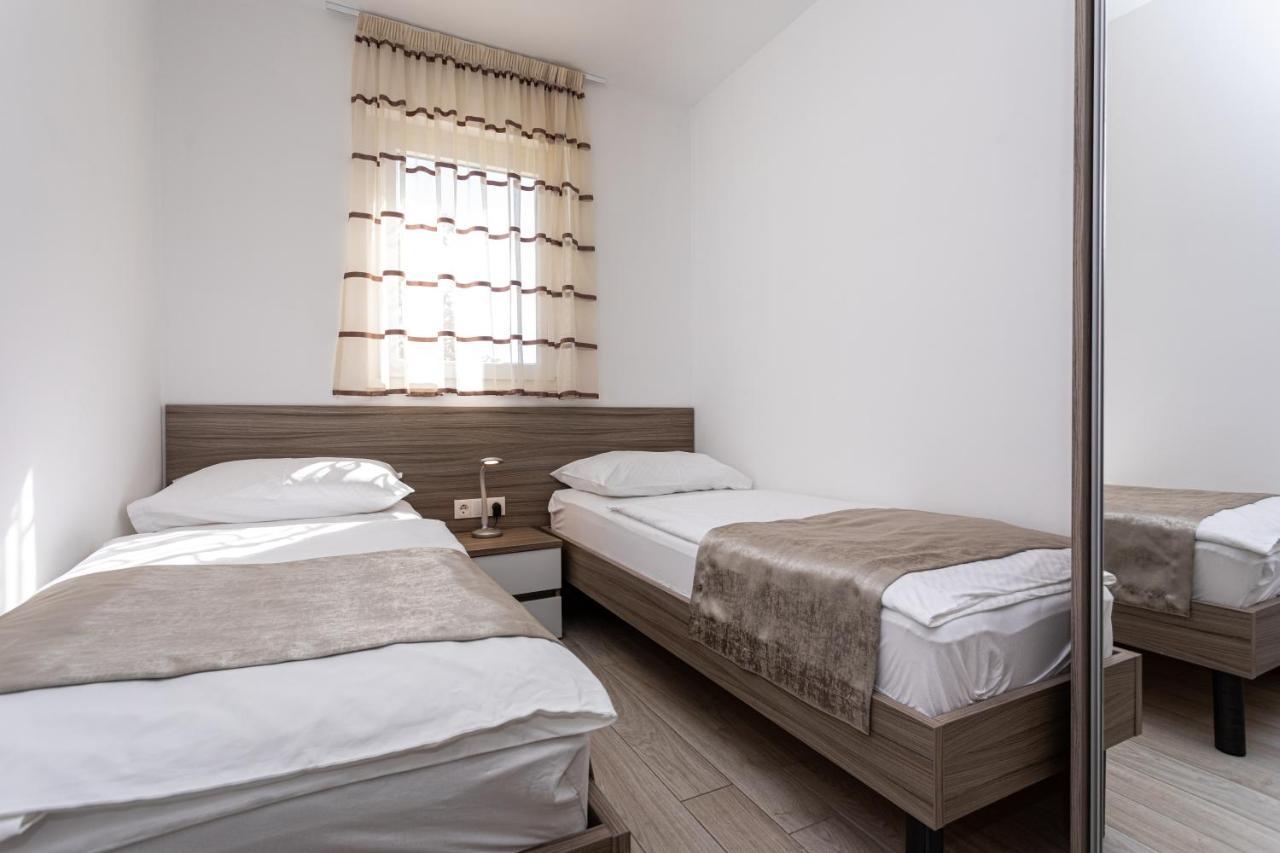 Apartments Crnekovic Tomislava 8 Baška Exteriér fotografie