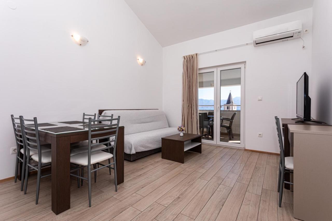 Apartments Crnekovic Tomislava 8 Baška Exteriér fotografie