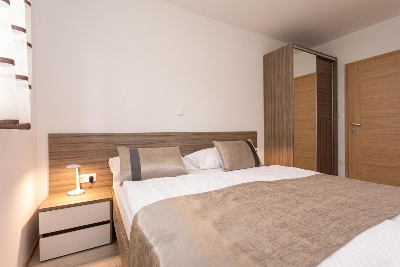 Apartments Crnekovic Tomislava 8 Baška Exteriér fotografie