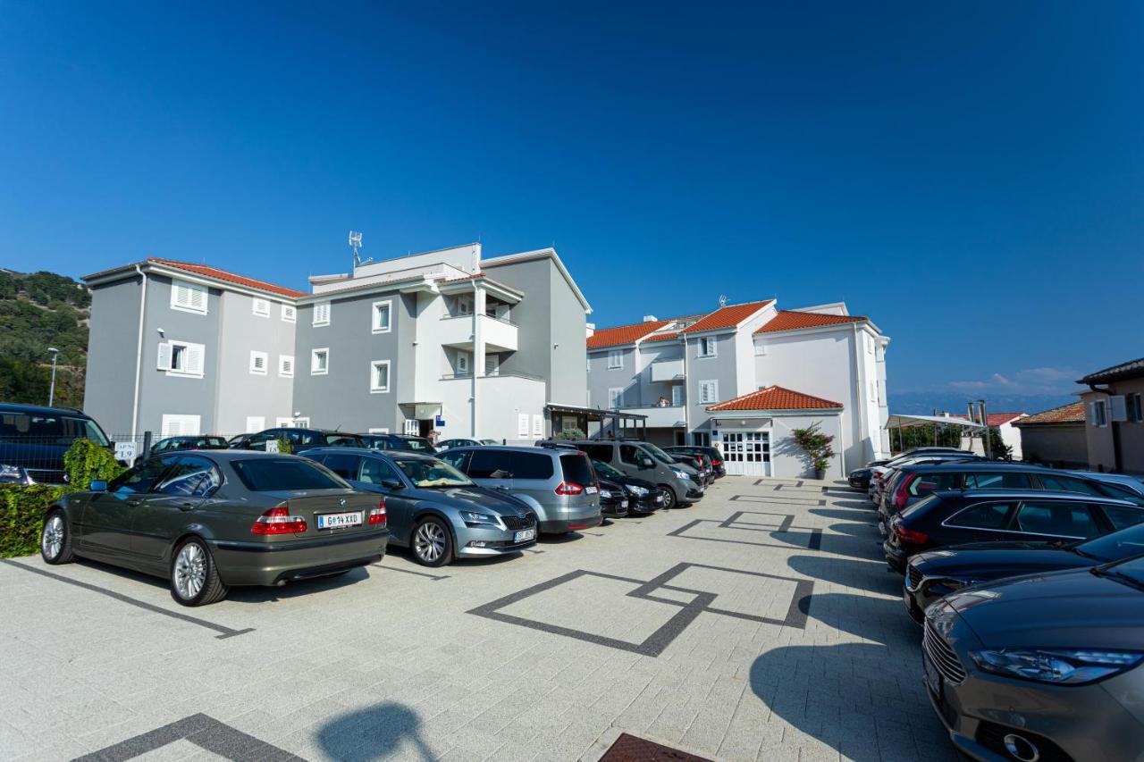 Apartments Crnekovic Tomislava 8 Baška Exteriér fotografie