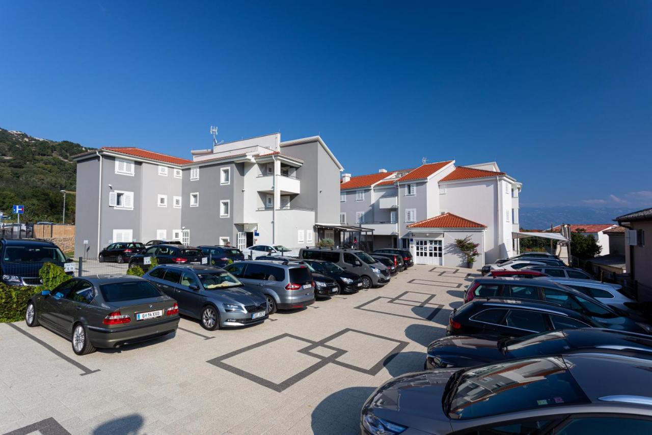 Apartments Crnekovic Tomislava 8 Baška Exteriér fotografie